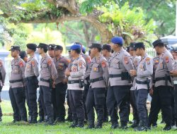 Hadapi 15 Pendemo,Polres Parimo Turunkan 184 Personel