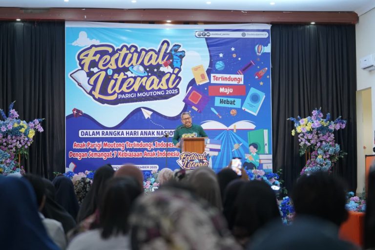 Disdikbud Parimo Gelar Festival Literasi Peringati HAN 2025