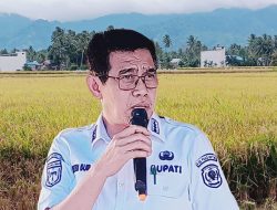 Bupati Parimo Dorong Petani Terapkan Teknologi Pertanian Modern