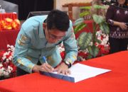Bupati Erwin Burase Serahkan SK PNS 100 Persen, Tegaskan Kinerja dan Disiplin Jadi Penentu Masa Depan ASN